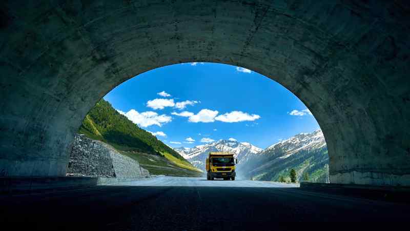 Zojila Tunnel (image Social Media).jpg