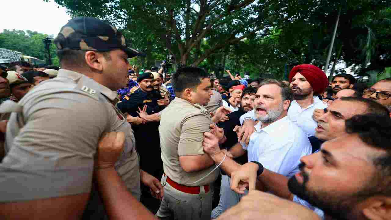 JANTAR MANTAR Rahul Gandhi (Social Meadia)