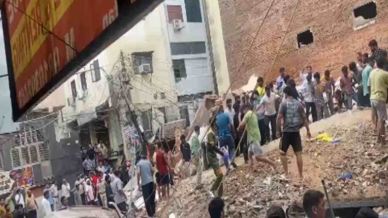 Delhi Building Collapse (Image from Social Media)